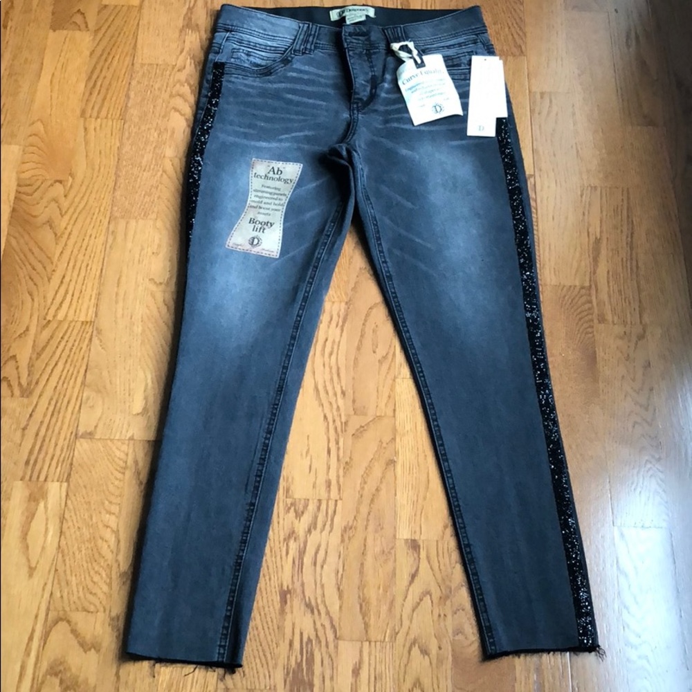 SOLD!!! Nwt Democracy Jeans - AB Technology